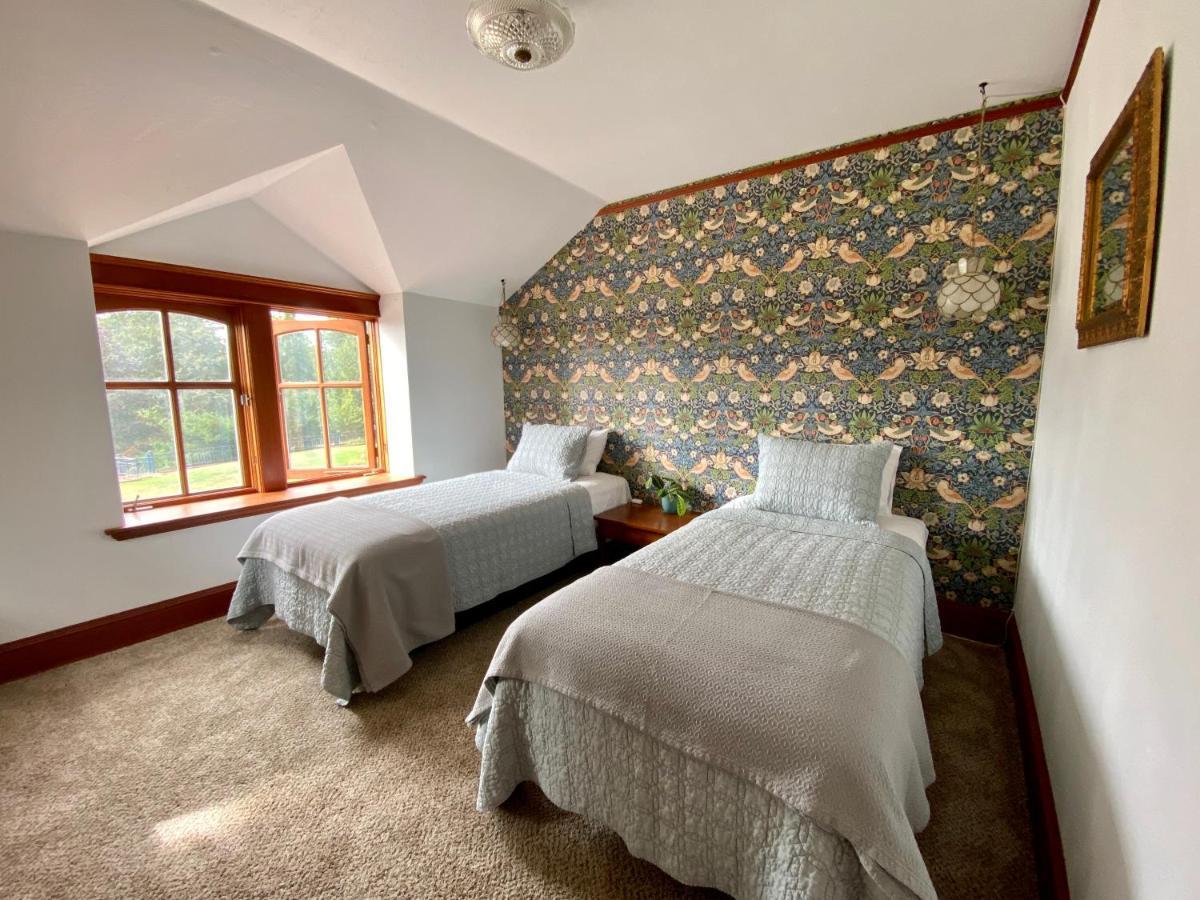 Bed and Breakfast Mount Tom House Harrisburg Exterior foto